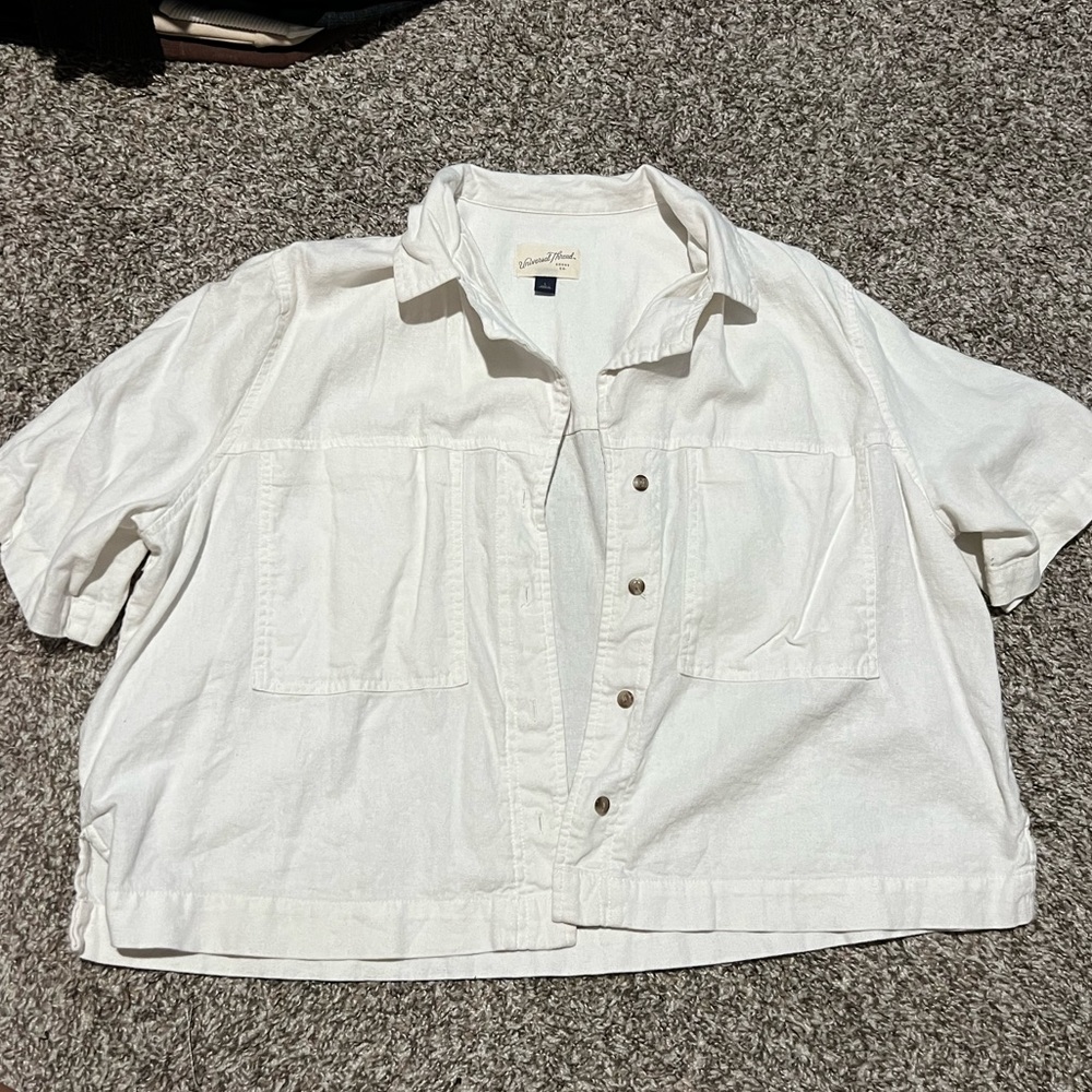 Cropped button up